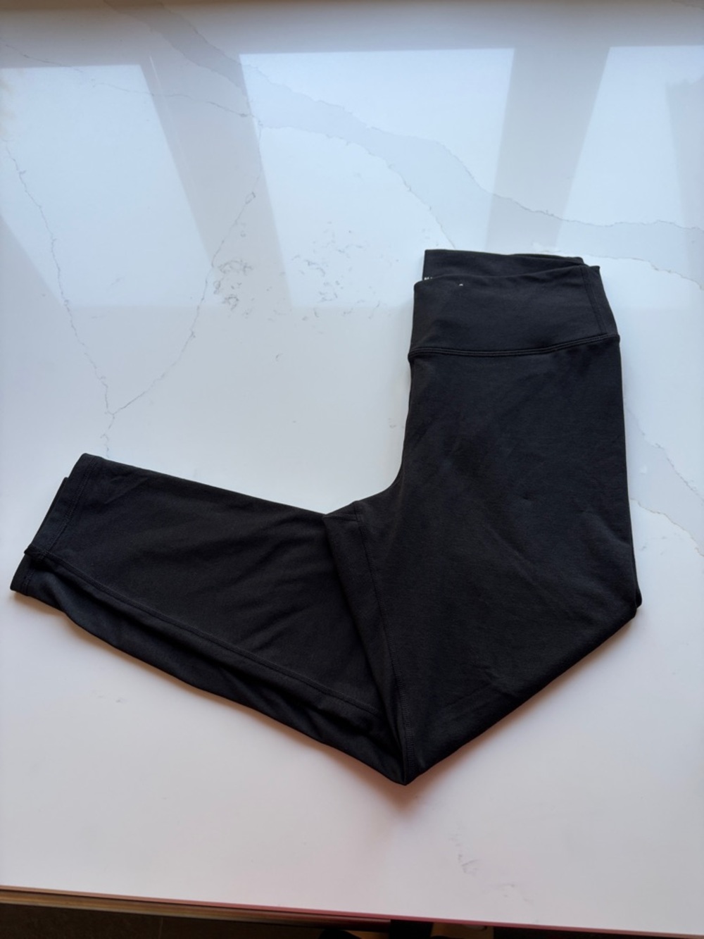 Old Navy extra high rise cloud comfy leggings in Black